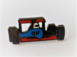 PINS Automobile Voiture F1 TOTAL / Signé ELF IPC BOOMRANG / 33NAT - F1