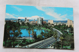 Cpsm, Los Angeles, World Famous Wilshire Bd And Beautiful McArthur Park, USA, Etats Unis - Los Angeles