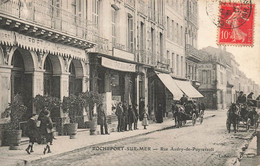 Rochefort Sur Mer * Rue Audry De Puyravault * Bar Restaurant - Rochefort