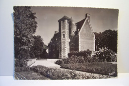 LA RICHE-TOUR    -Le Chateau De  PLESSIS-LEZ-TOURS - ( Pas De Reflet Sur L'original ) - La Riche