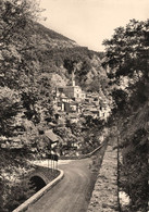 Lucéram * Vue Générale Et Route Du Village - Lucéram