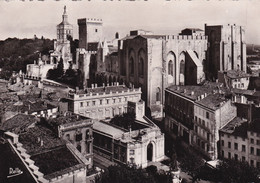84, Avignon, Palais Des Papes Et Notre Dame Des Doms Vus Du Beffroi - Avignon (Palais & Pont)