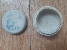 Petit Pot Décoré En Porcelaine Ming De L'épave Du Hoi An 15-16e Siècle - Archéologie