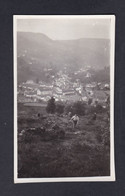 Photo Originale Vintage Snapshot Randonnee Dans Les Vosges Randonneurs Vue Sur Cornimont  ( 54551) - Luoghi