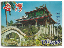 Pochette (17,5 X12,5 Cm) Complète De 10 Cartes (9 X 15 Cm) De Taiwan - Taiwan