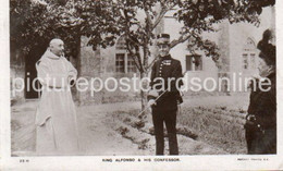 KING ALFONSO & HIS CONFESSOR OLD R/P POSTCARD ROYALTY KING OF SPAIN - Case Reali