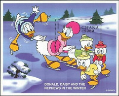 Delcampe - Ghana 1998 Disney Mickey Donald Daisy Patinage Hiver Sports Dessins Animés M S - Disney