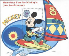 Delcampe - Antigua 1999 Disney Mickey Vent Surf Sports Dessins Animés Animation M S MNH - Disney