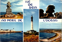 Delcampe - (2 Oø 4) (M+S) Posted 1971 - Ile De Sein Phare Et Monument Des F.F.L - Faros