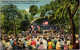 Florida St Petersburg Enjoying Open Air Concert In Williams Park 1941 - St Petersburg