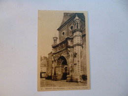 Delcampe - HESDIN  -  62  -  Le Portail De L'église  -  Pas De Calais - Hesdin