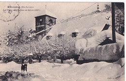 Delcampe - SAMOENS              LA PLACE DE L EGLISE EN HIVER  1907     + CACHET SAMOENS A ANNEMASSE             EFFET DE NEIGE - Samoëns
