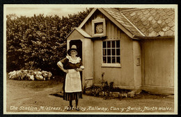 Ref 1595 - Early Postcard - Station Mistress - Festiniog Railway Tan-y-Bwlch North Wales - Caernarvonshire