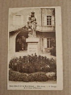 Delcampe - Carte DOLE Ecole Mont Roland  Cour - Dole