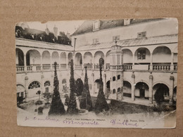 Delcampe - Carte DOLE Cour Interieur De L'hopital Voir Etat - Dole