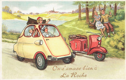 Voiture Et Vespa Sur CPA "On S'amuse Bien à La Roche" - Cachet La Roche-en-Ardenne, Vers 1960 - La-Roche-en-Ardenne