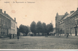 Delcampe - IZEGEM   DE KOORNMARKT EN STATIEPLEIN            ZIE SCANS - Izegem