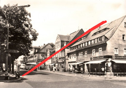 AK Olbernhau Markt Marktstraße Bus Haltestelle HO Laden Grünthal Blumenau Oberneuschönberg Seiffen Sayda Erzgebirge DDR - Olbernhau