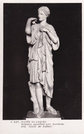 Delcampe - 75, Paris, Musée Du Louvre, Artémis Agrafant Son Manteau - Louvre