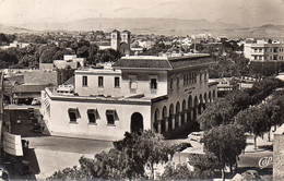 Delcampe - Oujda - Avenue De France Vers L' église Saint Louis D' Anjou - Oujda