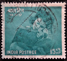 Timbres De L'Inde 1957 The National Children's Day Stampworld N° 280 - Oblitérés