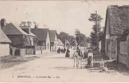 Delcampe - BERNEVAL  La Grande Rue - Berneval