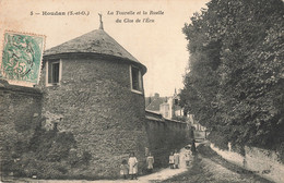 Delcampe - 78 Houdan La Tourelle Et La Ruelle Du Clos De L' Ecu CPA  Cachet 1907 - Houdan
