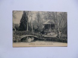 Delcampe - ISSOUDUN  -  36  - Parc De Frapesle  -  Le Kiosque  -  INDRE - Issoudun