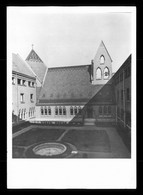 Delcampe - 92 Hauts De Seine Vanves Prieuré Sainte Bathilde Cour Du Cloitre - Vanves