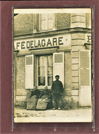 LES ESSARTS LE ROI (78) - CARTE PHOTO - LE CAFE DE LA GARE BOULANGERIE PLACE DE LA GARE - Les Essarts Le Roi