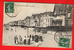 Delcampe - VAX-14  Trouville-sur-Mer  Les Villas   Elégantes TRES ANIME.  Circulé 1910 Avec Cachet Cherbourg A Paris - Trouville