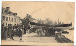 Delcampe - 1903 BARFLEUR - LANCEMENT Du CANOT De SAUVETAGE Animée - Barfleur