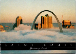 Missouri St Louis Gateway Arch In The Fog - St Louis – Missouri