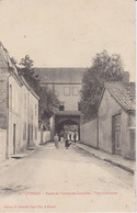 Delcampe - MEUSE - 41 - STENAY - Porte De L'ancienne Citadelle - Vue Interieure  ( - Animation -  Timbre à Date De 19.. ? ) - Stenay