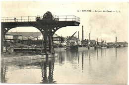 Delcampe - Loire : ROANNE : Le Port Du Canal : Chargement De Péniche - Roanne