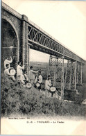 Delcampe - 79 THOUARS - Le Viaduc - Thouars