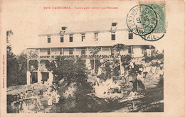 Nouvelle Calédonie - Native Girl's School - Phot. A.Bergeret Et Cie - Précurseur - Carte Postale Ancienne - Nouvelle-Calédonie