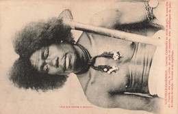 Nouvelle Calédonie - Guerrier Calédonien En Tenue De Gala - Phot. A. Bergeret Et Cie - Carte Postale Ancienne - New Caledonia