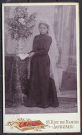 SUPERBE PHOTO CDV MONTEE * FILLETTE FAIT SA COMMUNION *   - Photo Sur Carton - Photo Emile Morren Louvain - Namur - Old (before 1900)