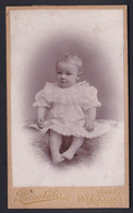 SUPERBE PHOTO CDV * JEUNE FILLE BEBE MIGNON   * Photo Sur Carton - Photo PICCOLATI à LILLE ( France ) - Ancianas (antes De 1900)