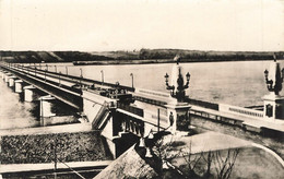Delcampe - BRIARE : LE PONT CANAL SUR LA LOIRE - Briare