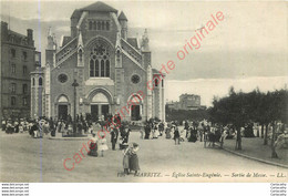 64.  BIARRITZ . Eglise Sainte-Eugénie . Sortie De Messe . - Biarritz