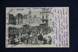 Delcampe - Le Marché De MONTAIGUT - Montaigut