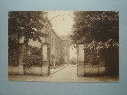 Delcampe - Bruxelles - Uccle - Institut Sainte Elisabeth - Entrée Côté De L'avenue Defré - Uccle - Ukkel