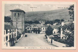 Delcampe - ASCAIN - Place De L'Eglise - Auto, Ancienne - Ascain