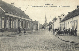 Malderen.   -    Gemeentehuis En Straat    -   1924   Naar   Antwerpen - Londerzeel