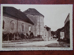 52 - CHATEAUVILLAIN - Ancienne Tour Et Rue Du Parc. - Chateauvillain