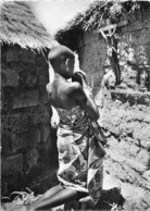 CAMEROUN - "QUE VOTRE REGNE ARRIVE" FEMME EN PRIERE - "NORD-CAMEROUN" - Camerún