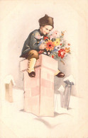 Illustration Non Signée - Enfant - Petit Garçon Assis Sur La Cheminée De Sa Maison - Fleurs - Carte Postale Ancienne - Autres & Non Classés