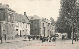 Hazebrouck * 1909 * Rue Et L'ancien Collège * école * AI LION D'OR - Hazebrouck